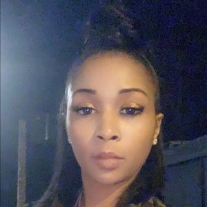 Meet your Posher, Vaniti